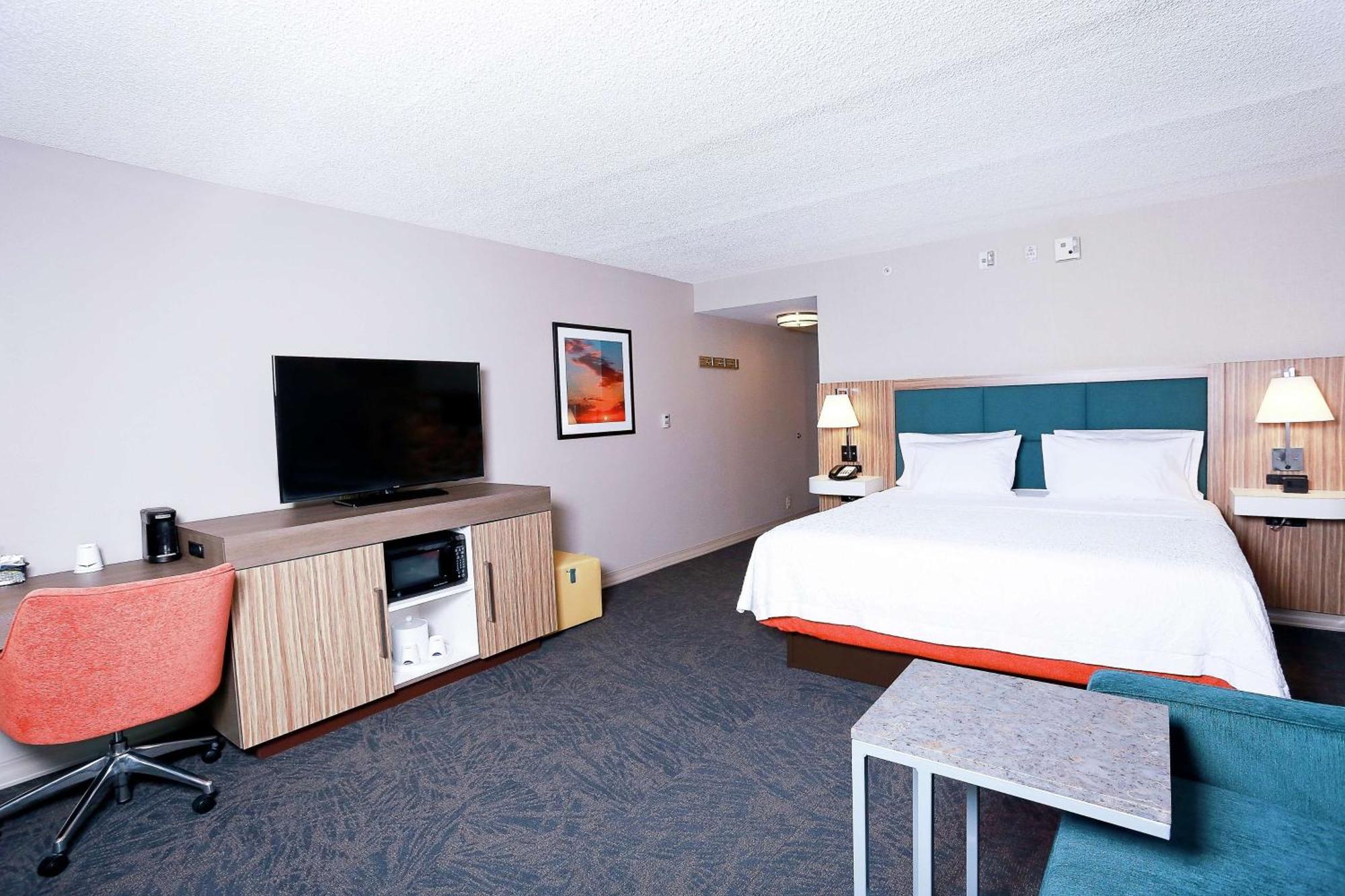 Hampton Inn & Suites Tampa-Уэсли-Чепел Экстерьер фото