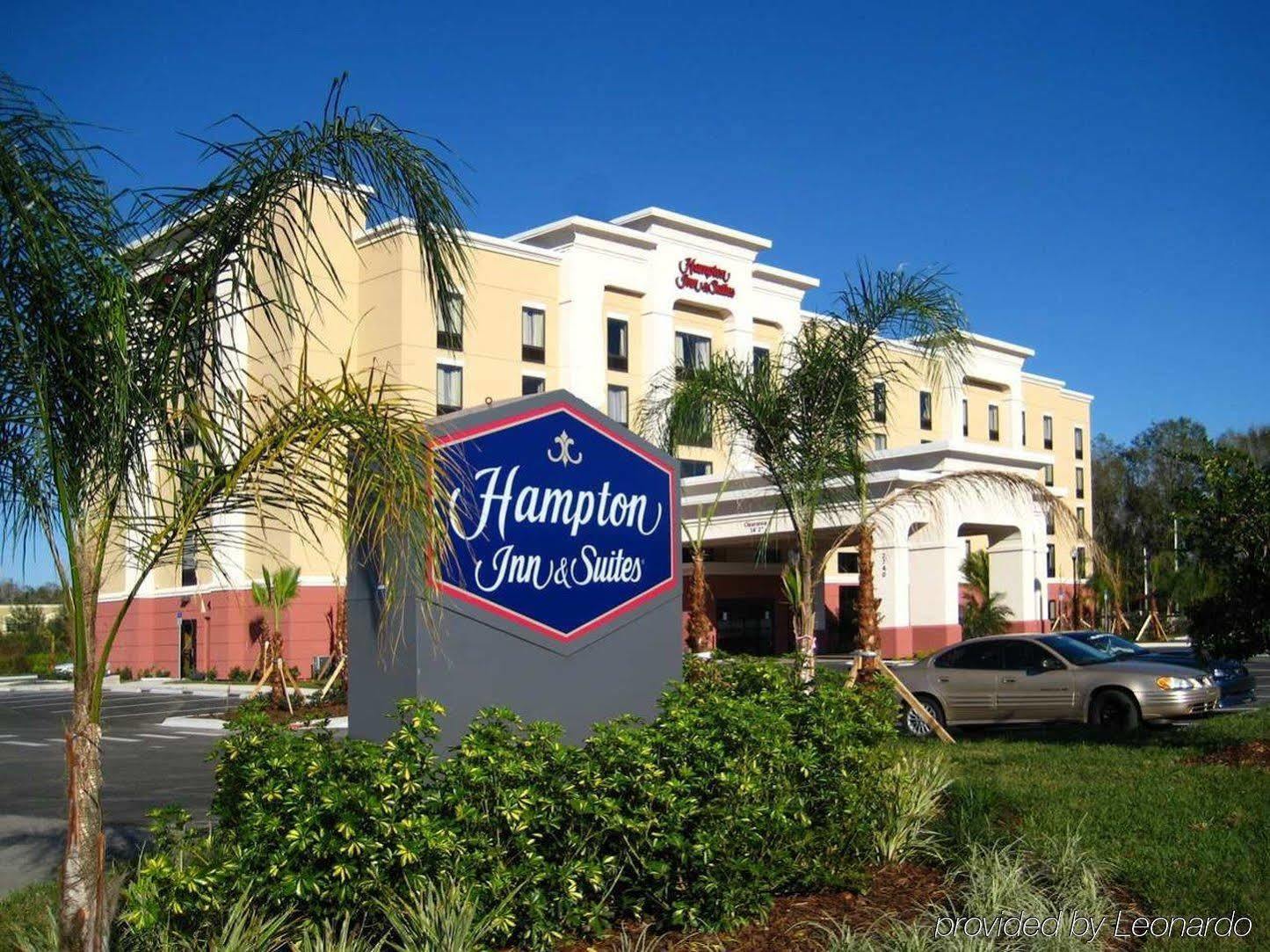 Hampton Inn & Suites Tampa-Уэсли-Чепел Экстерьер фото